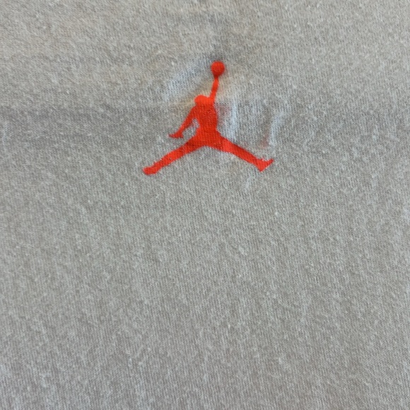 Rare Jordan T-Shirt with Animated Jordan Character - Picture 4 of 7